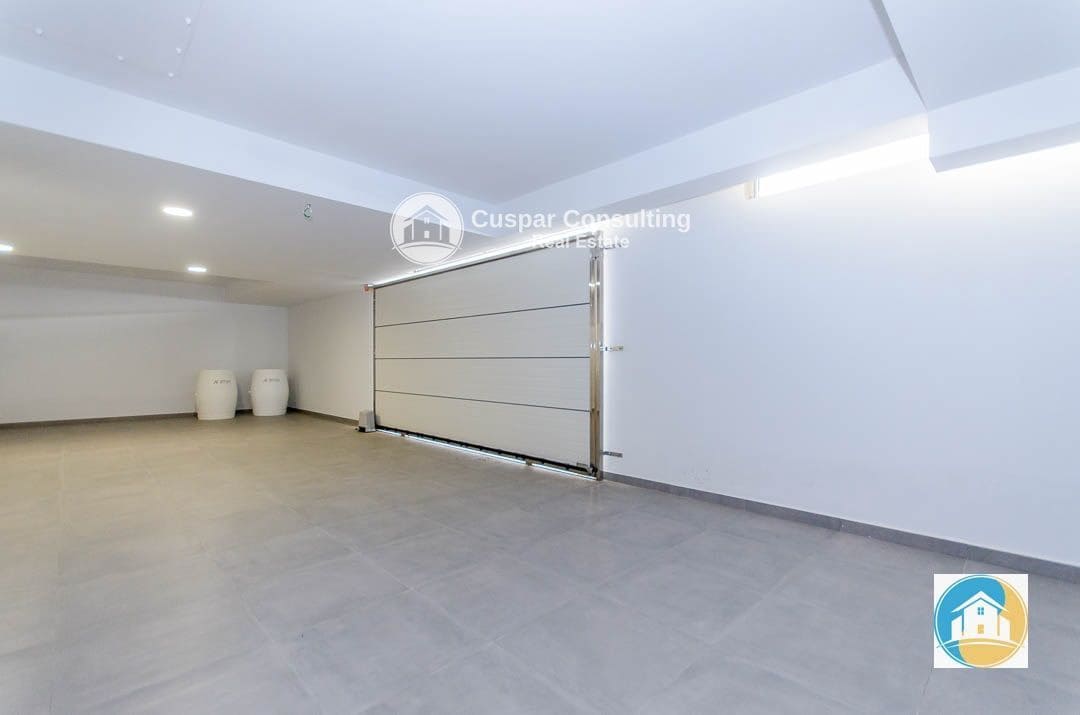 4 sovrum Villa till salu i Orihuela Costa med pool garage - 1 050 000 € (Ref: 8556015)