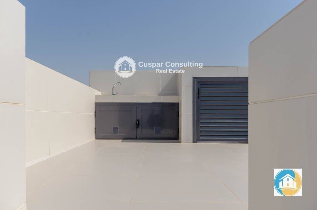 4 sovrum Villa till salu i Orihuela Costa med pool garage - 1 050 000 € (Ref: 8556015)