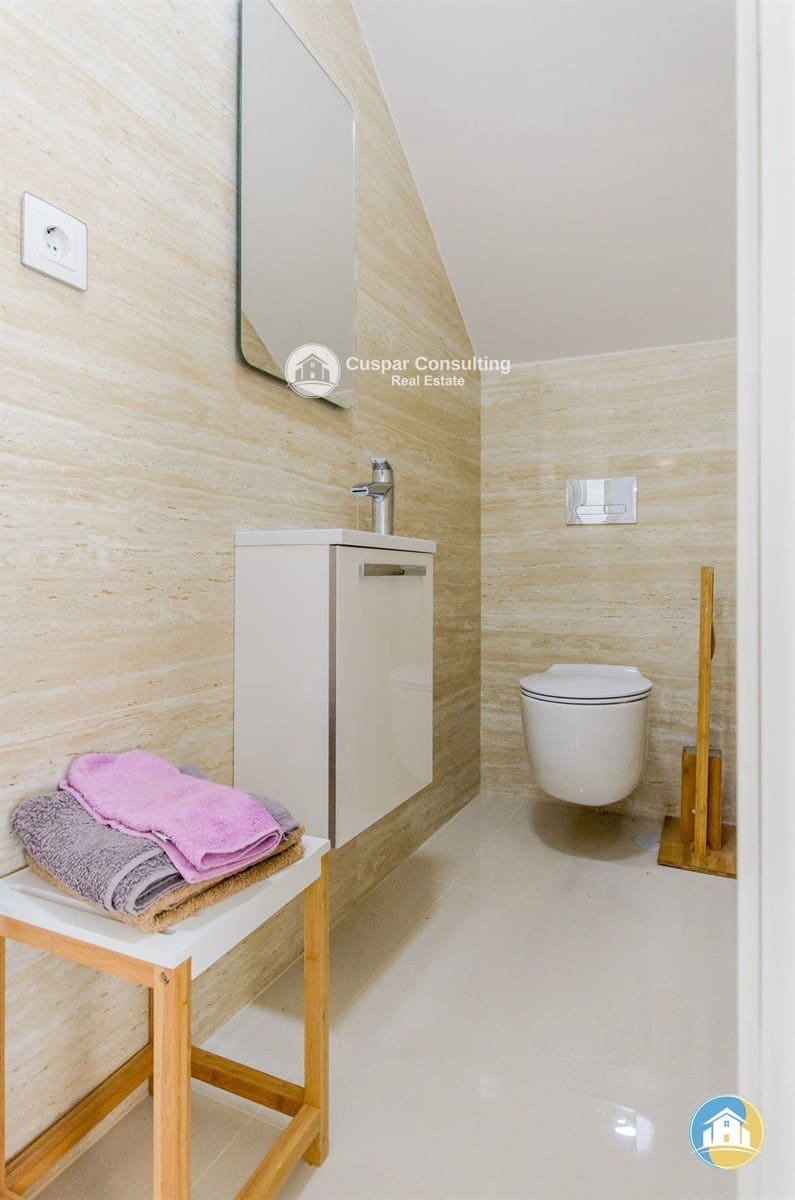 3 quarto Moradia para venda em San Miguel de Salinas com piscina garagem - 630 000 € (Ref: 8556019)