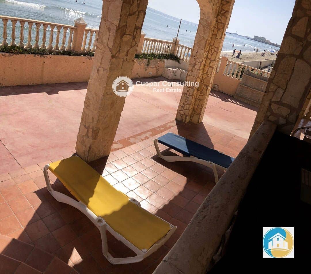 5 soveværelse Villa til salg i La Manga del Mar Menor med swimmingpool garage - € 735.000 (Ref: 8556027)