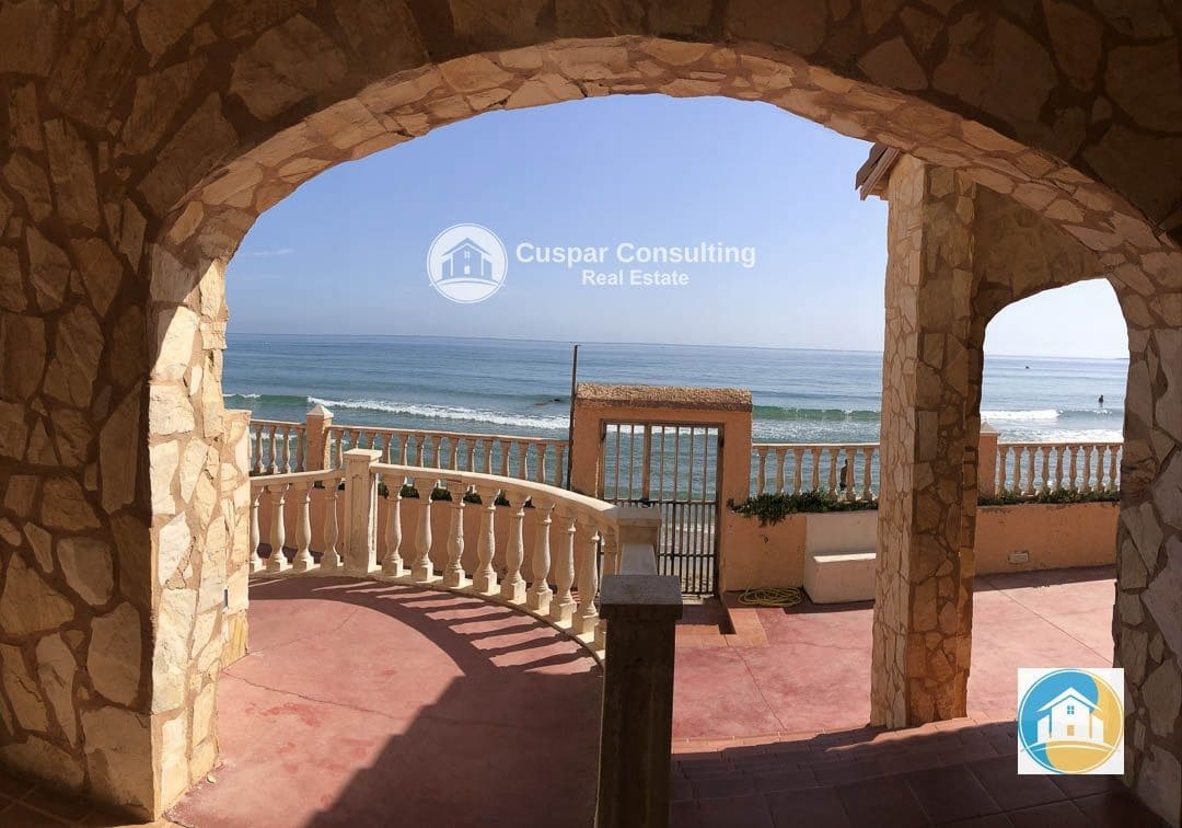 5 soveværelse Villa til salg i La Manga del Mar Menor med swimmingpool garage - € 735.000 (Ref: 8556027)