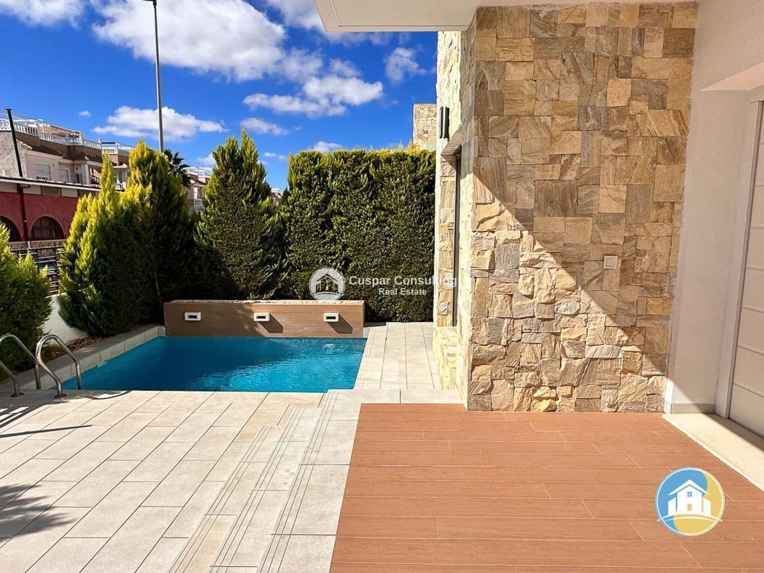 3 soveværelse Villa til salg i Los Alcazares med swimmingpool garage - € 539.000 (Ref: 8559287)