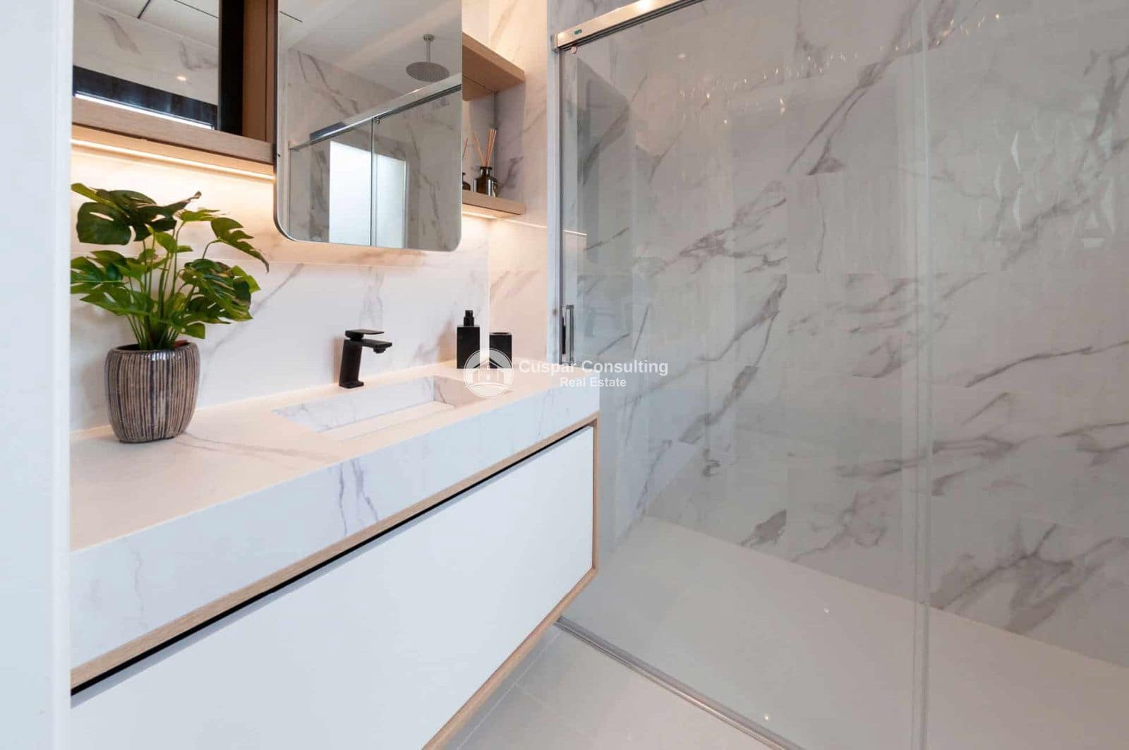 Chalet de 3 habitaciones en Ciudad Quesada en venta con piscina garaje - 799.852 € (Ref: 8600813)