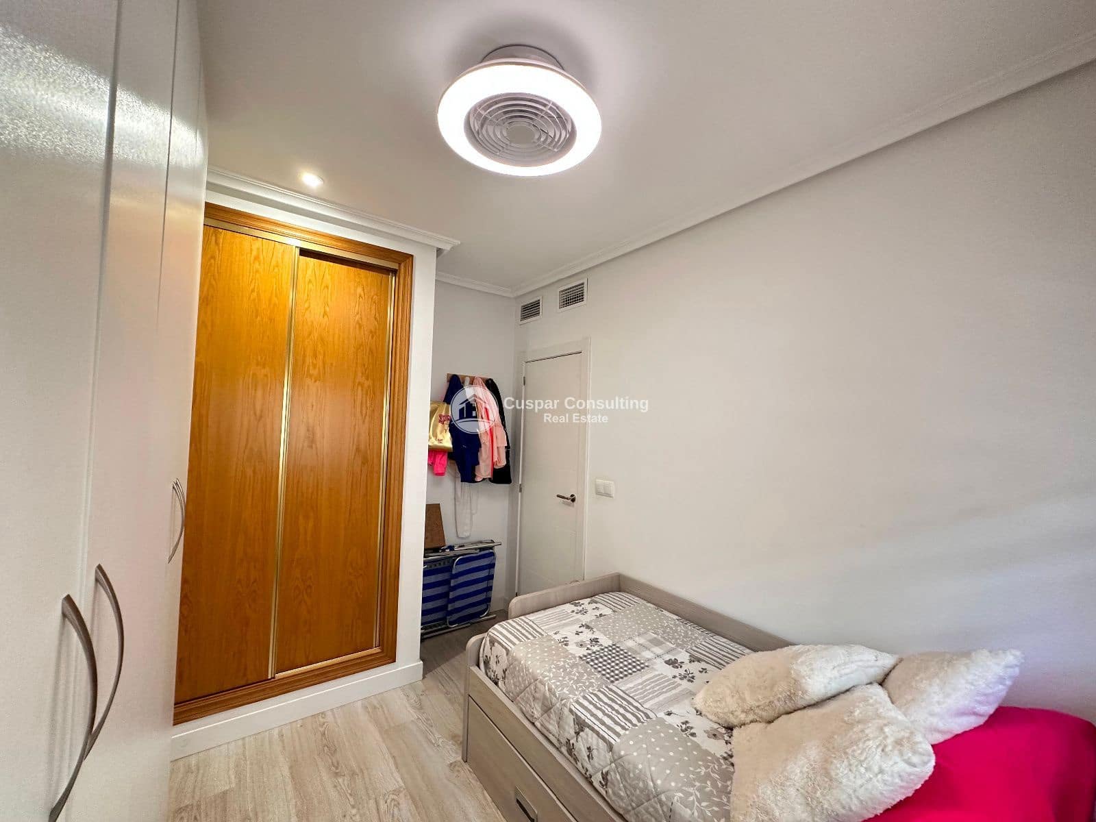 2 soveværelse Lejlighed til salg i Los Cuarteros med swimmingpool garage - € 208.000 (Ref: 8603186)