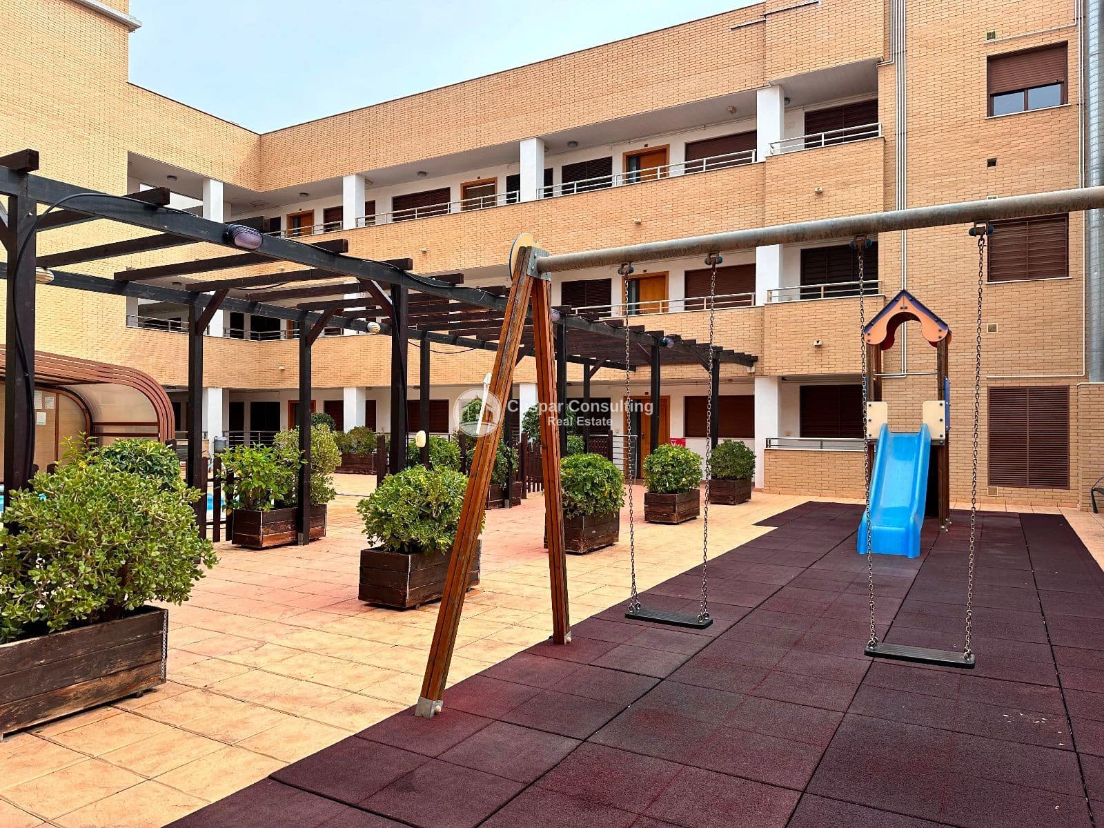 2 soveværelse Lejlighed til salg i Los Cuarteros med swimmingpool garage - € 208.000 (Ref: 8603186)