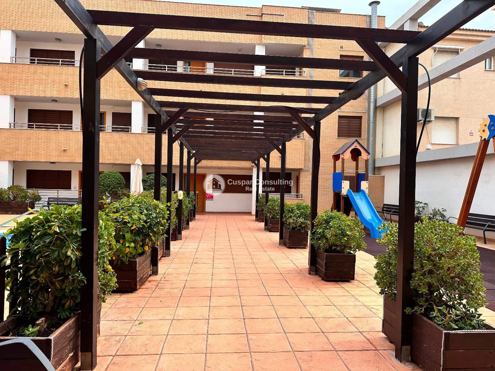 2 soveværelse Lejlighed til salg i Los Cuarteros med swimmingpool garage - € 208.000 (Ref: 8603186)