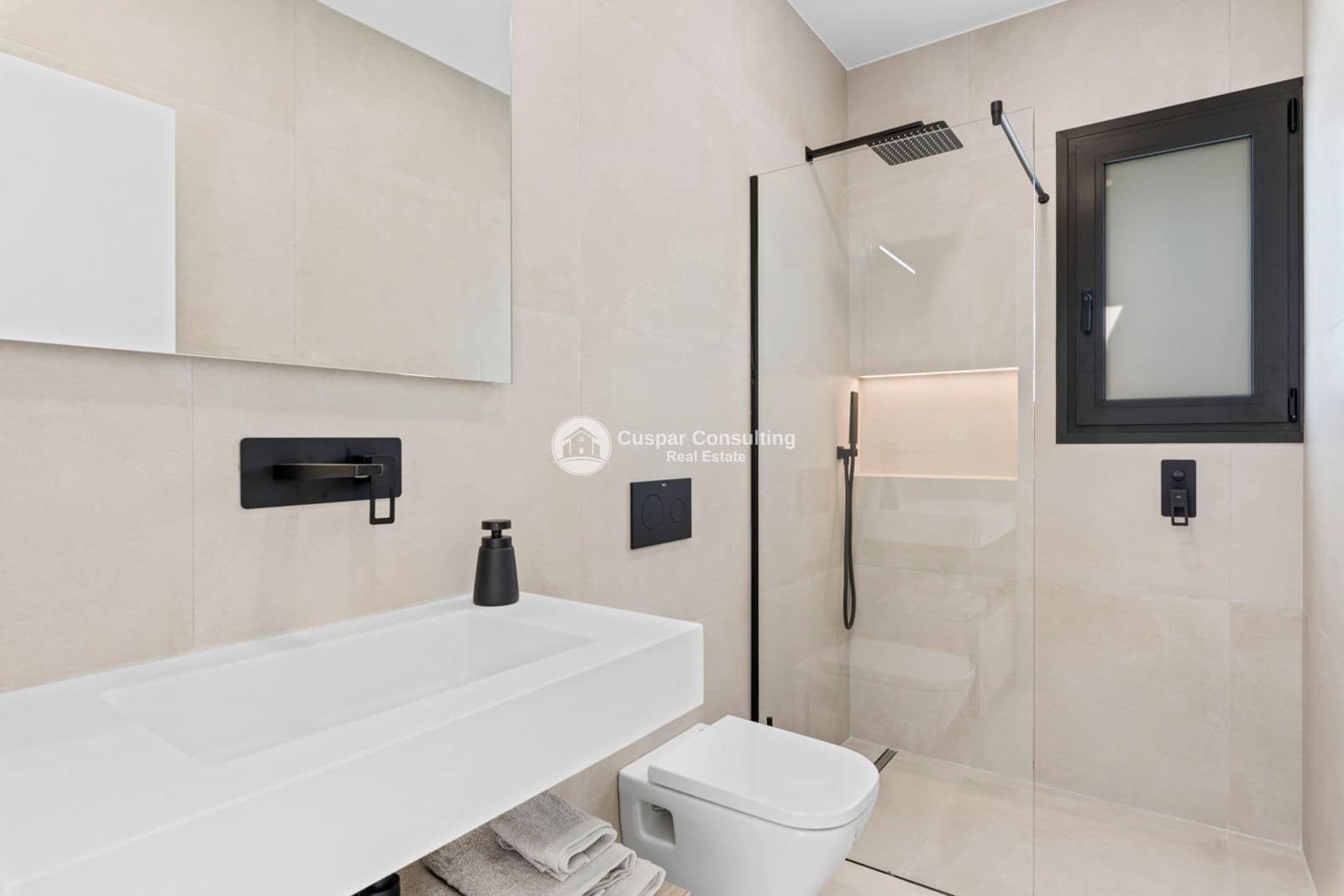 3 slaapkamer Villa te koop in Los Alcazares met zwembad garage - € 749.900 (Ref: 8604976)