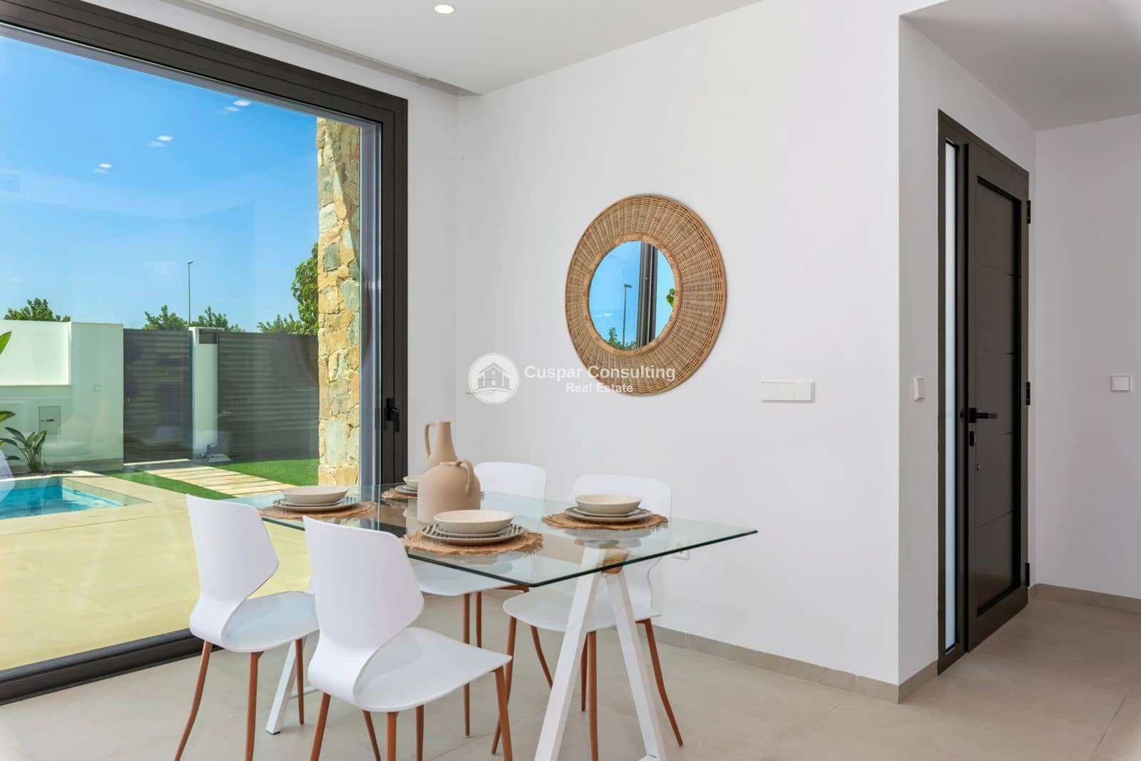 3 slaapkamer Villa te koop in Los Alcazares met zwembad garage - € 749.900 (Ref: 8604976)