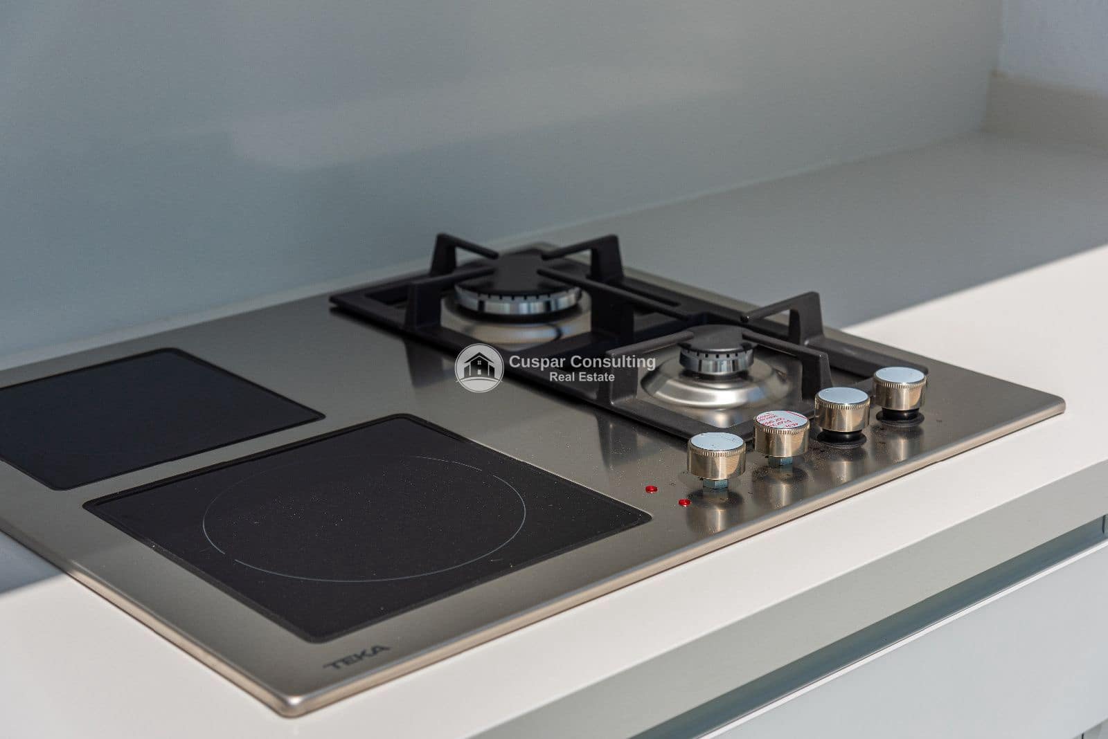 3 slaapkamer Villa te koop in Los Alcazares met zwembad garage - € 749.900 (Ref: 8604976)