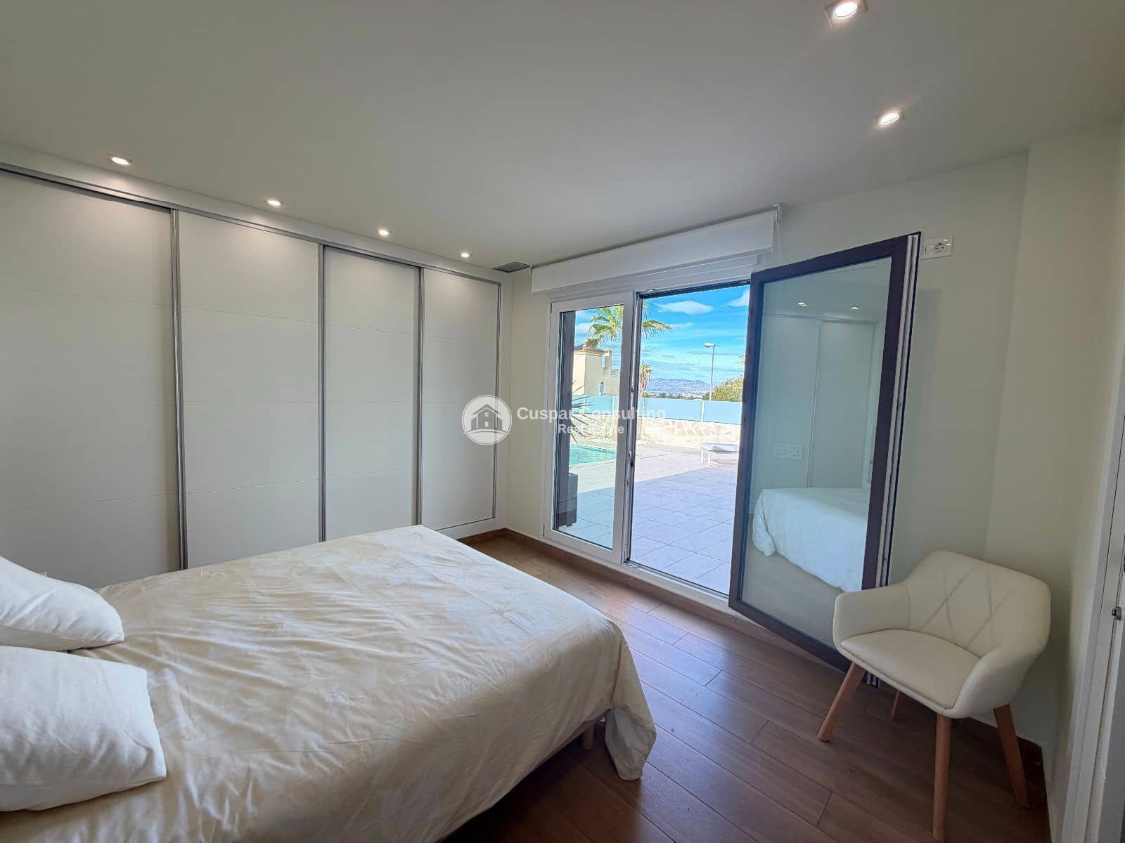 3 soveværelse Villa til salg i Rojales med swimmingpool garage - € 480.000 (Ref: 8619570)