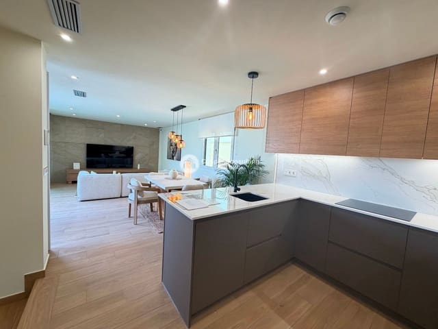 3 camera da letto Villa in vendita in Ciudad Quesada, Rojales con piscina garage - 480.000 € (Rif: 8619570)