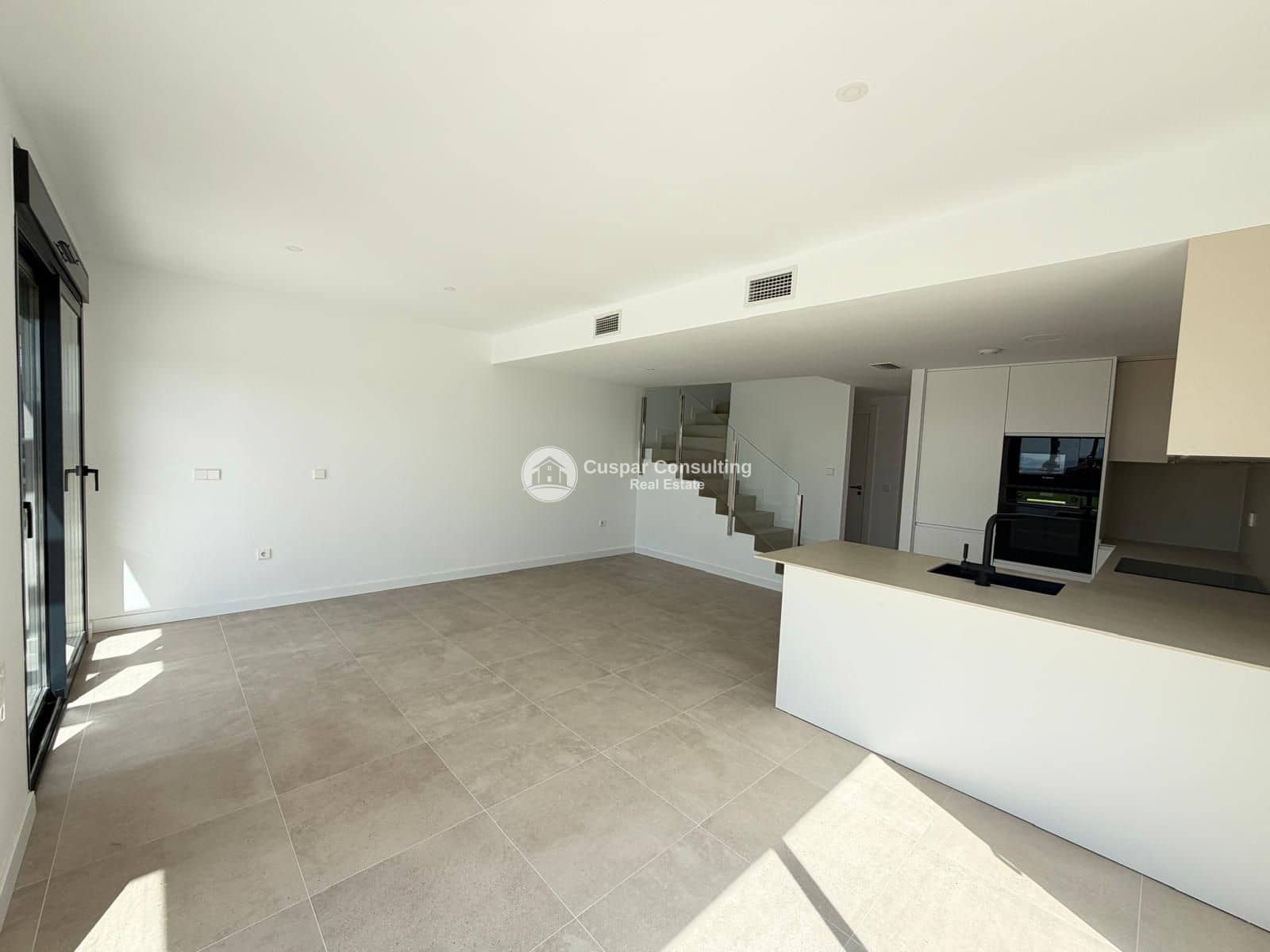 3 slaapkamer Villa te koop in Los Alcazares met zwembad garage - € 1.390.000 (Ref: 8626210)