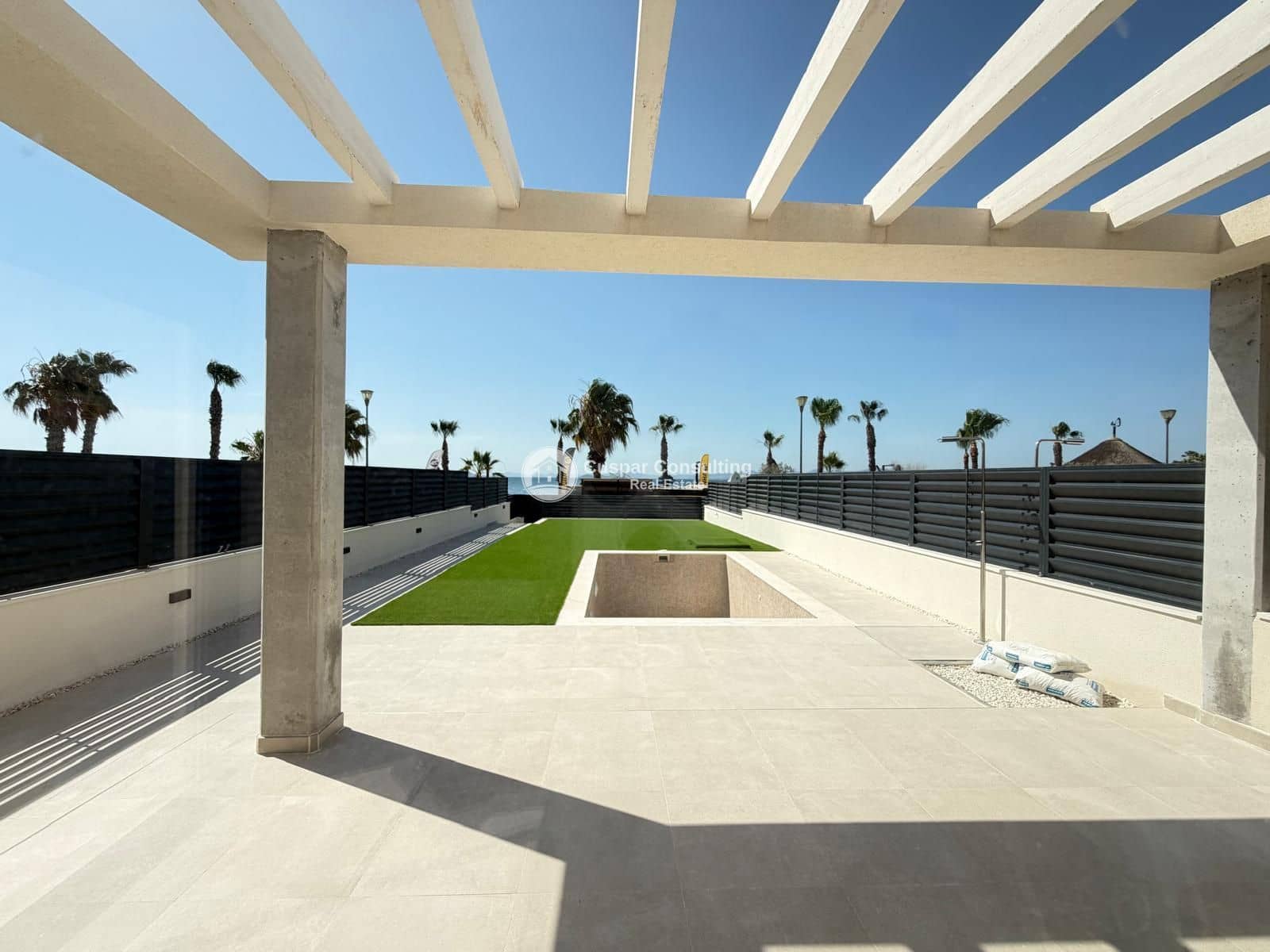 3 slaapkamer Villa te koop in Los Alcazares met zwembad garage - € 1.390.000 (Ref: 8626210)