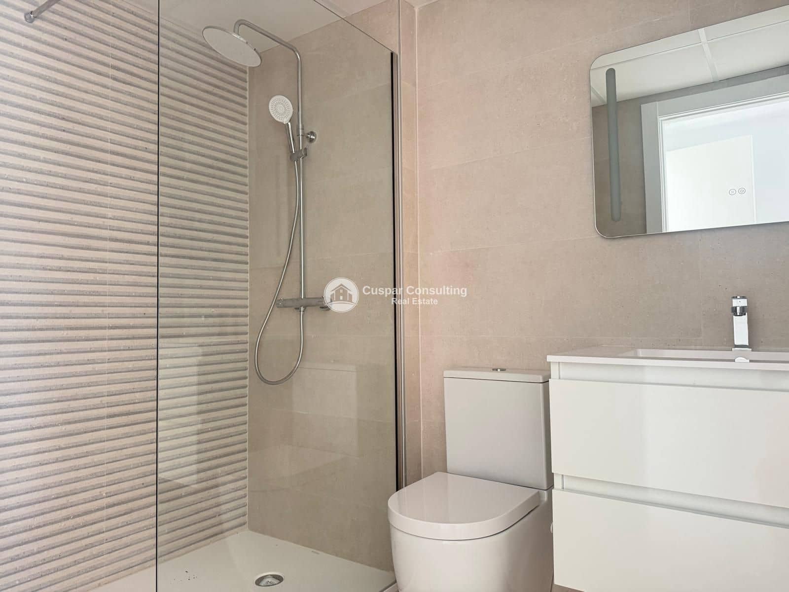 3 slaapkamer Villa te koop in Los Alcazares met zwembad garage - € 1.390.000 (Ref: 8626210)
