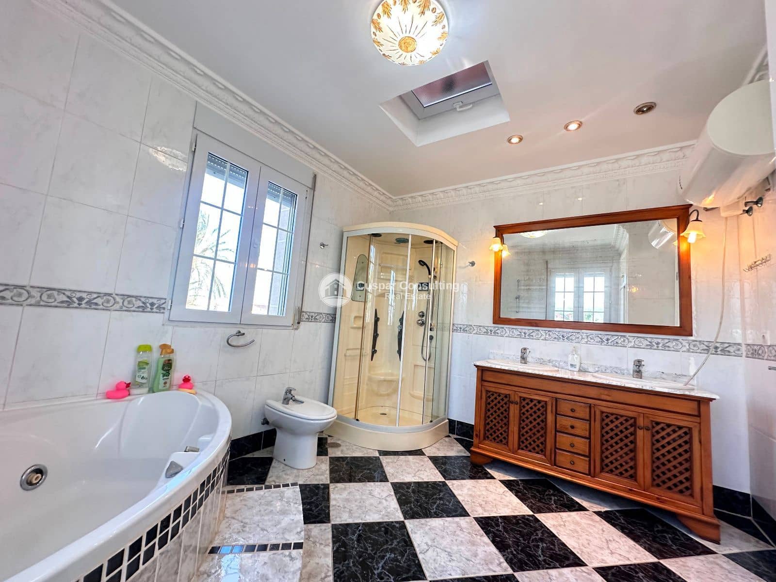 4 soverom Villa til salgs i La Manga del Mar Menor med garasje - € 495 000 (Ref: 8653521)