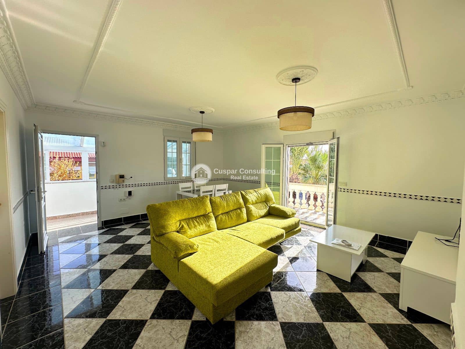 4 soverom Villa til salgs i La Manga del Mar Menor med garasje - € 495 000 (Ref: 8653521)