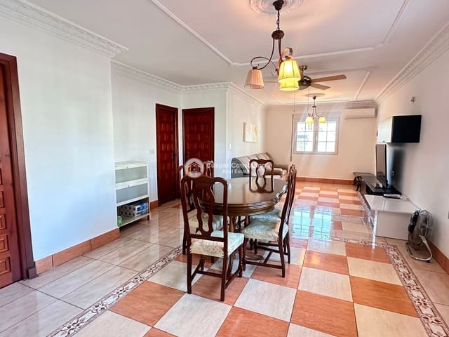 4 soverom Villa til salgs i La Manga del Mar Menor med garasje - € 495 000 (Ref: 8653521)