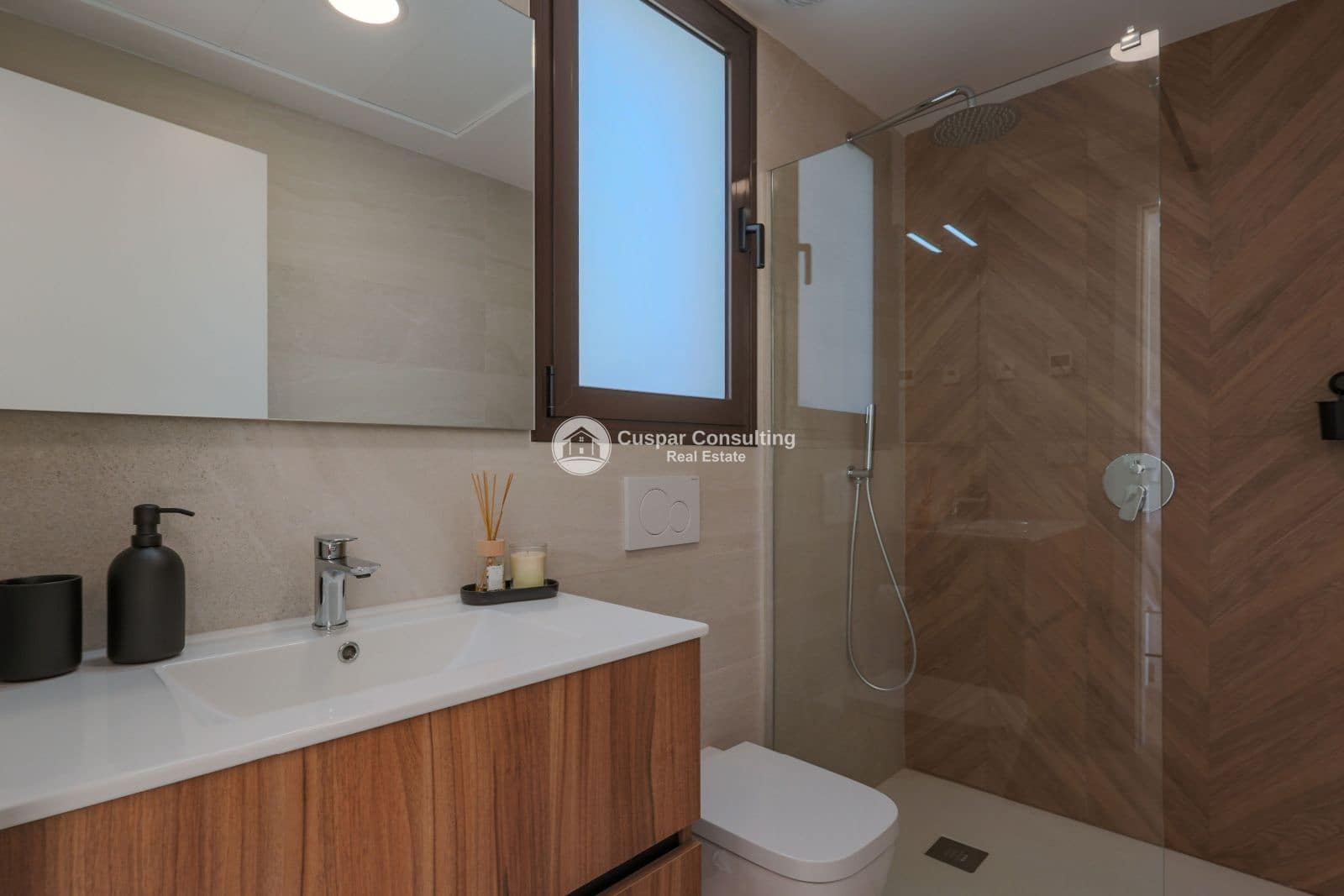 3 Zimmer Villa zu verkaufen in Los Alcazares mit Pool Garage - 410.000 € (Ref: 8690026)