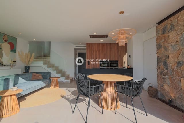 3 bedroom Villa for sale in Centro, Los Alcázares with pool garage - € 410,000 (Ref: 8690026)