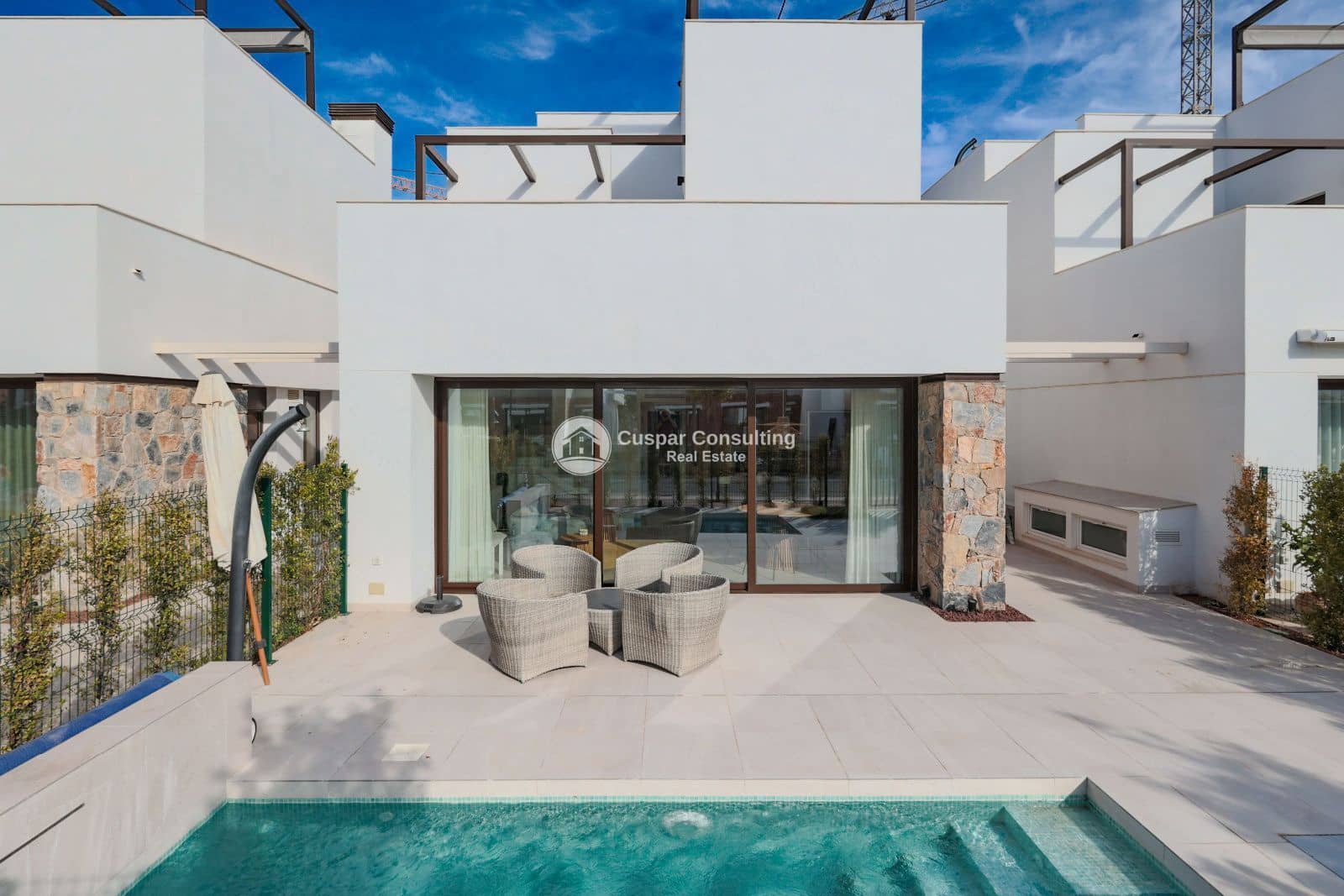 3 Zimmer Villa zu verkaufen in Los Alcazares mit Pool Garage - 410.000 € (Ref: 8690026)