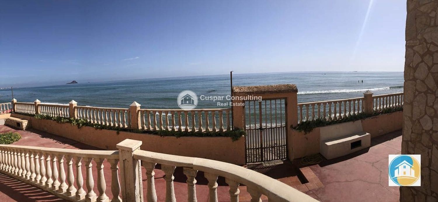 5 Zimmer Villa zu verkaufen in La Manga del Mar Menor mit Pool Garage - 735.000 € (Ref: 8737035)