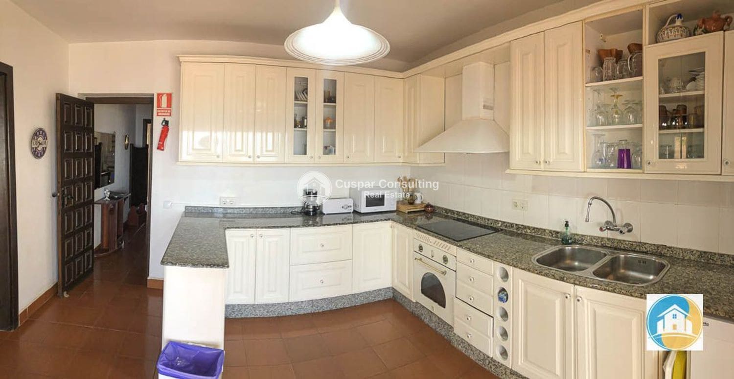 5 Zimmer Villa zu verkaufen in La Manga del Mar Menor mit Pool Garage - 735.000 € (Ref: 8737035)