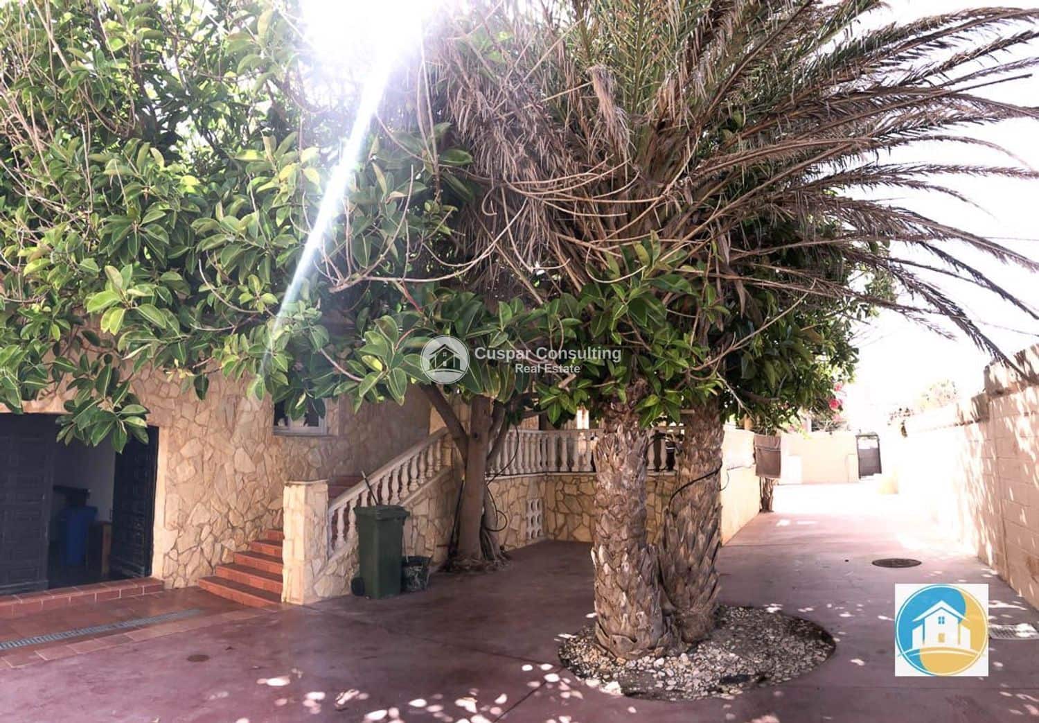 5 Zimmer Villa zu verkaufen in La Manga del Mar Menor mit Pool Garage - 735.000 € (Ref: 8737035)