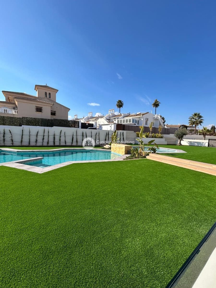 3 slaapkamer Flat te koop in Ciudad Quesada met zwembad garage - € 465.275 (Ref: 8788921)