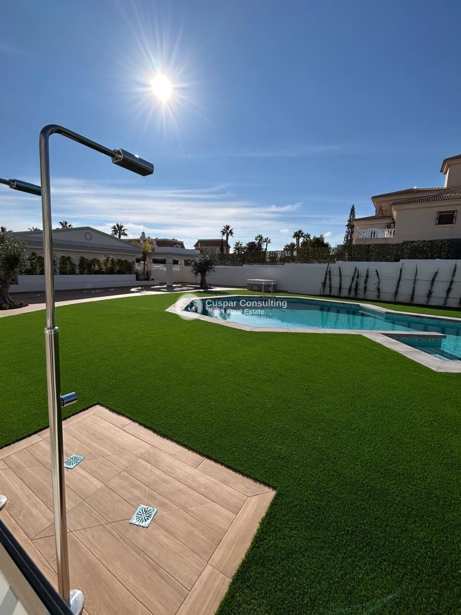 3 slaapkamer Flat te koop in Ciudad Quesada met zwembad garage - € 465.275 (Ref: 8788921)