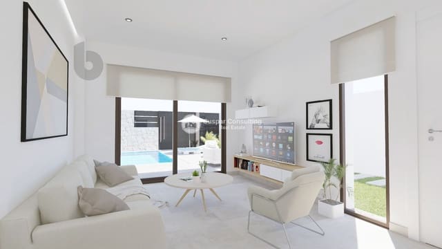 Chalet de 3 habitaciones en Torre de la Horadada, Pilar de la Horadada en venta con piscina garaje - 598.900 € (Ref: 8810936)