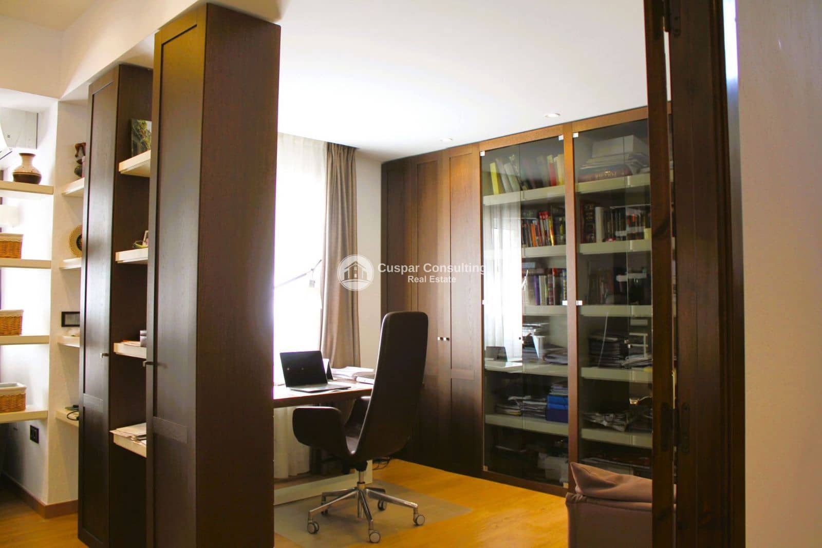 5 bedroom Villa for sale in Dehesa de Campoamor with pool garage - € 1,100,000 (Ref: 8828835)