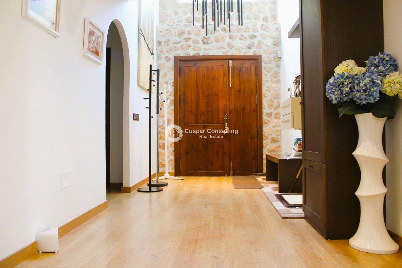 5 bedroom Villa for sale in Dehesa de Campoamor with pool garage - € 1,100,000 (Ref: 8828835)