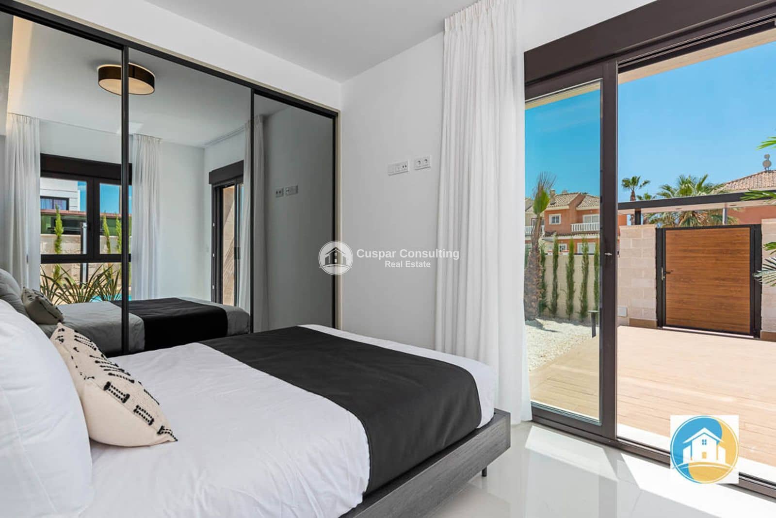 3 bedroom Villa for sale in Ciudad Quesada with pool garage - € 869,555 (Ref: 8886910)