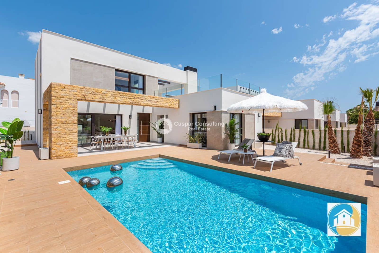 3 bedroom Villa for sale in Ciudad Quesada with pool garage - € 869,555 (Ref: 8886910)