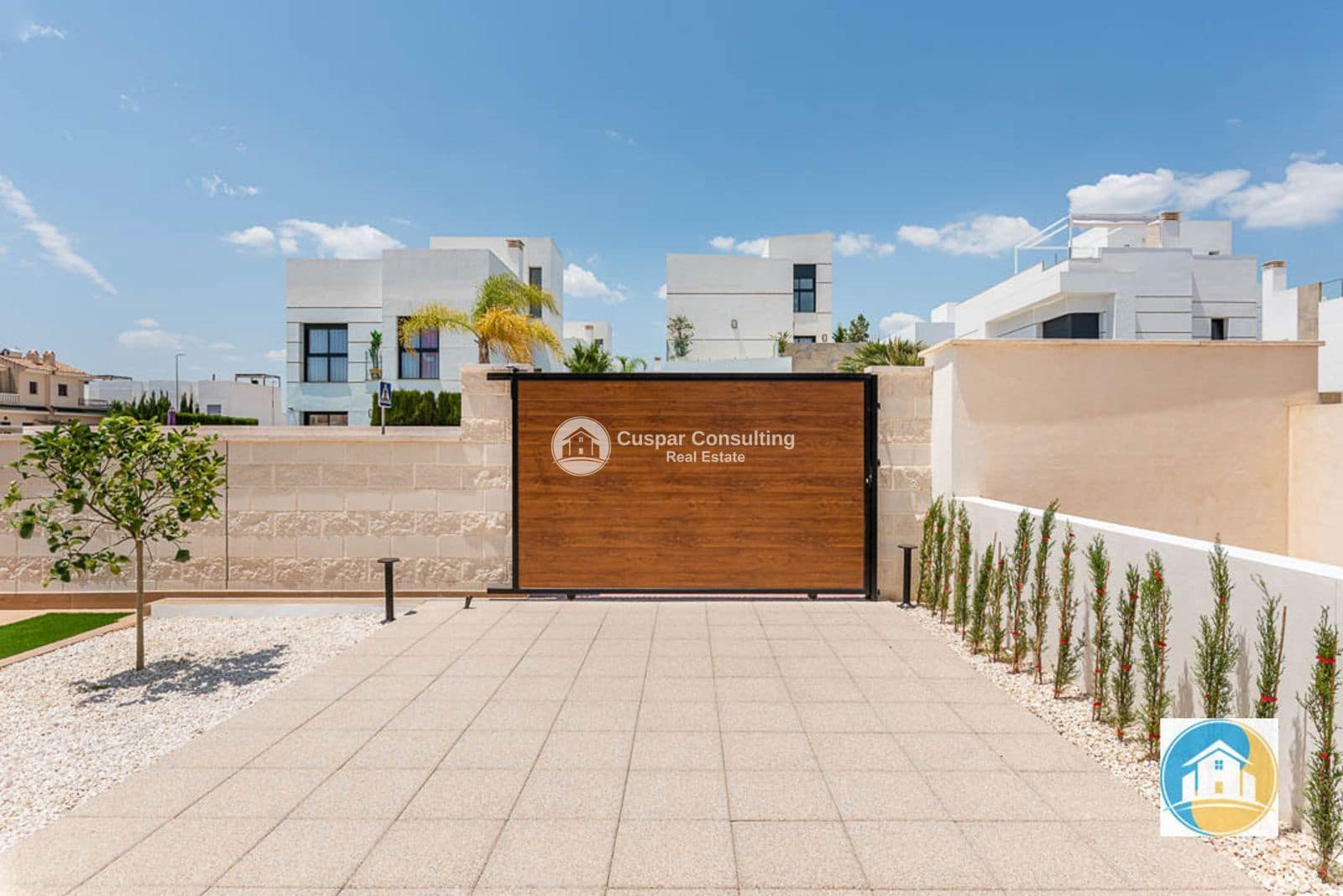 3 bedroom Villa for sale in Ciudad Quesada with pool garage - € 869,555 (Ref: 8886910)