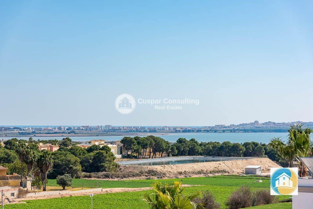 4 camera da letto Villa in vendita in Ciudad Quesada con piscina garage - 975.693 € (Rif: 8887065)