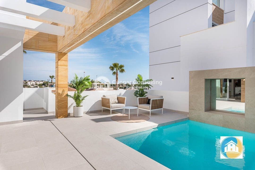 4 camera da letto Villa in vendita in Ciudad Quesada con piscina garage - 975.693 € (Rif: 8887065)