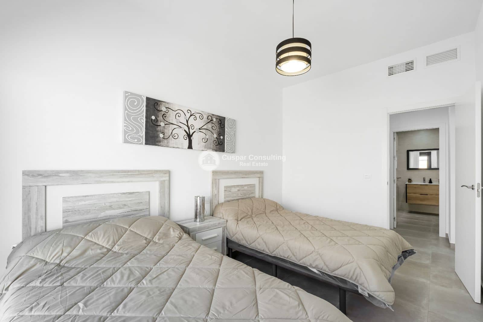 3 makuuhuone Huvila myytävänä paikassa Daya Nueva mukana uima-altaan 
autotalli - 322 000 € (Ref: 8917554)