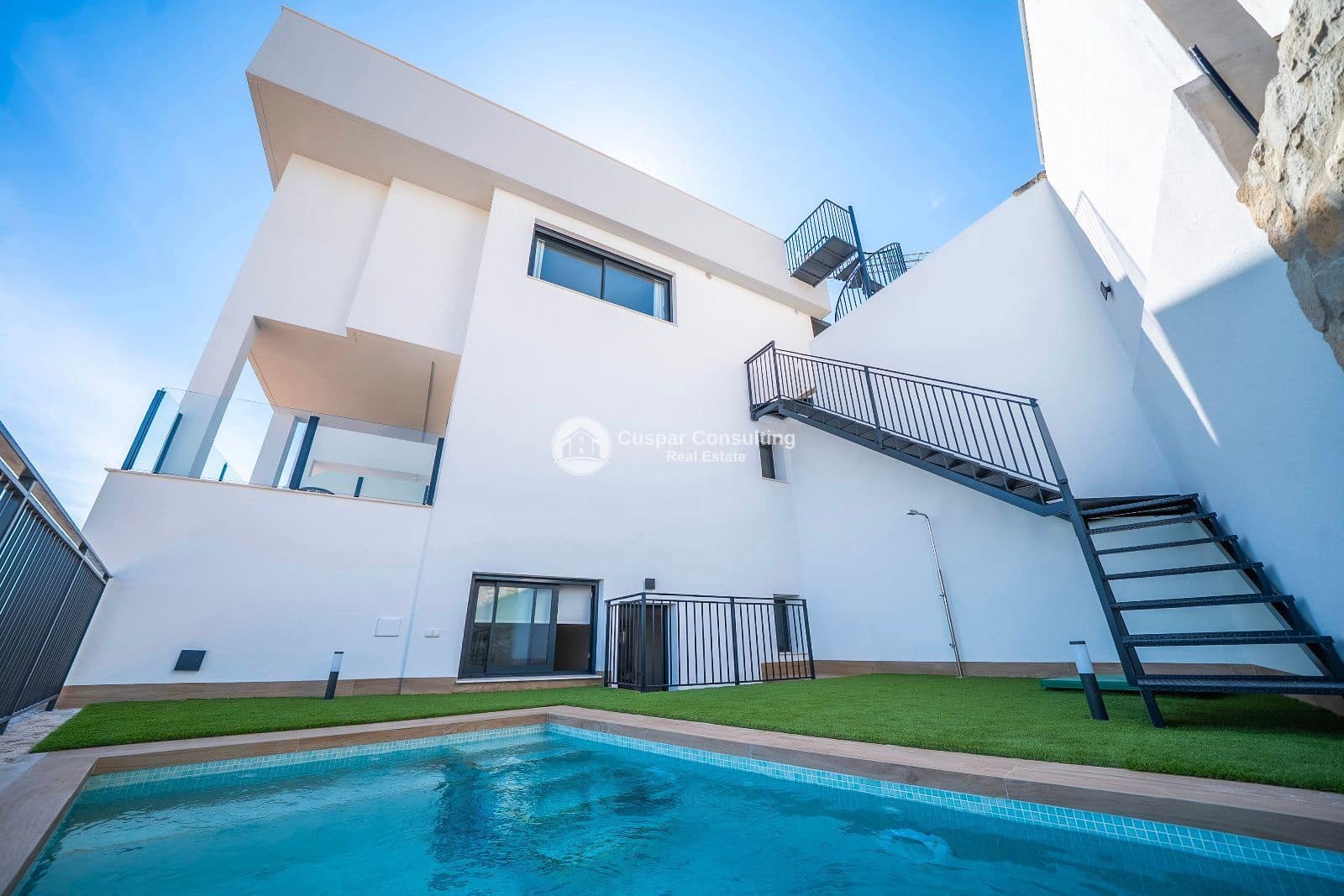 3 quarto Casa em Banda para venda em Algorfa com piscina garagem - 465 000 € (Ref: 8948488)