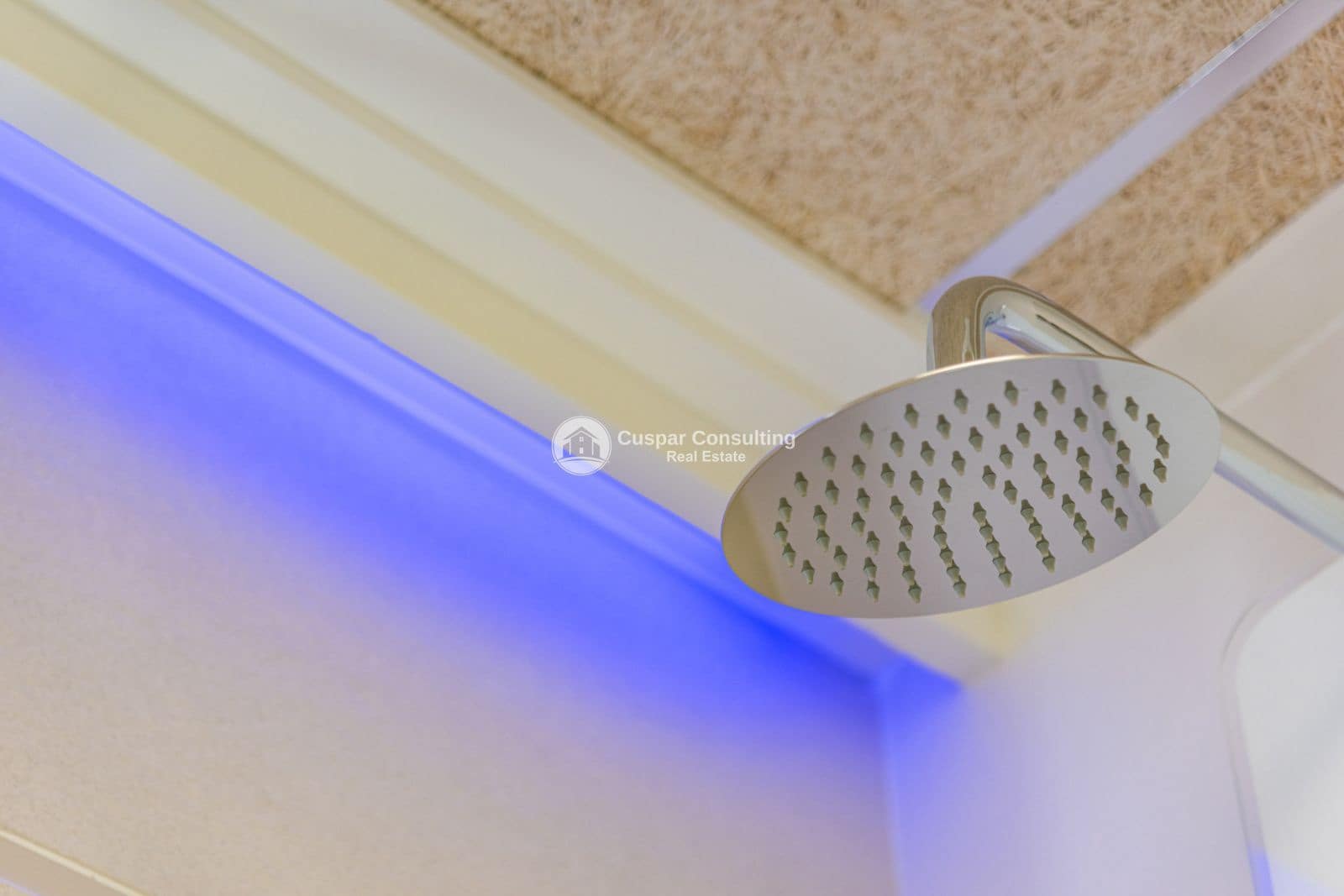 2 sypialnia Penthouse na sprzedaż w Torrevieja z basenem garażem - 290 000 € (Ref: 9009837)