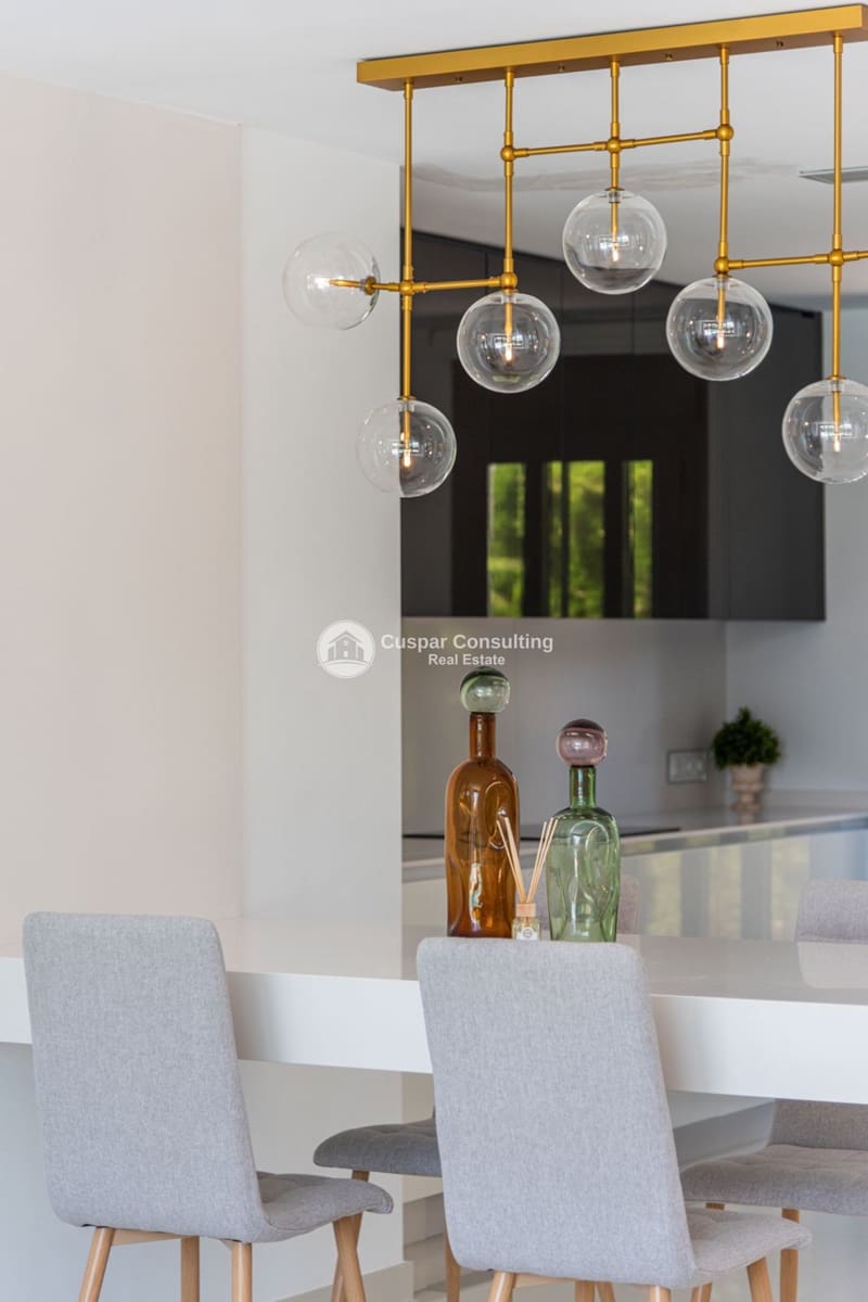 4 sypialnia Penthouse na sprzedaż w La Manga del Mar Menor z basenem garażem - 682 000 € (Ref: 9009837)