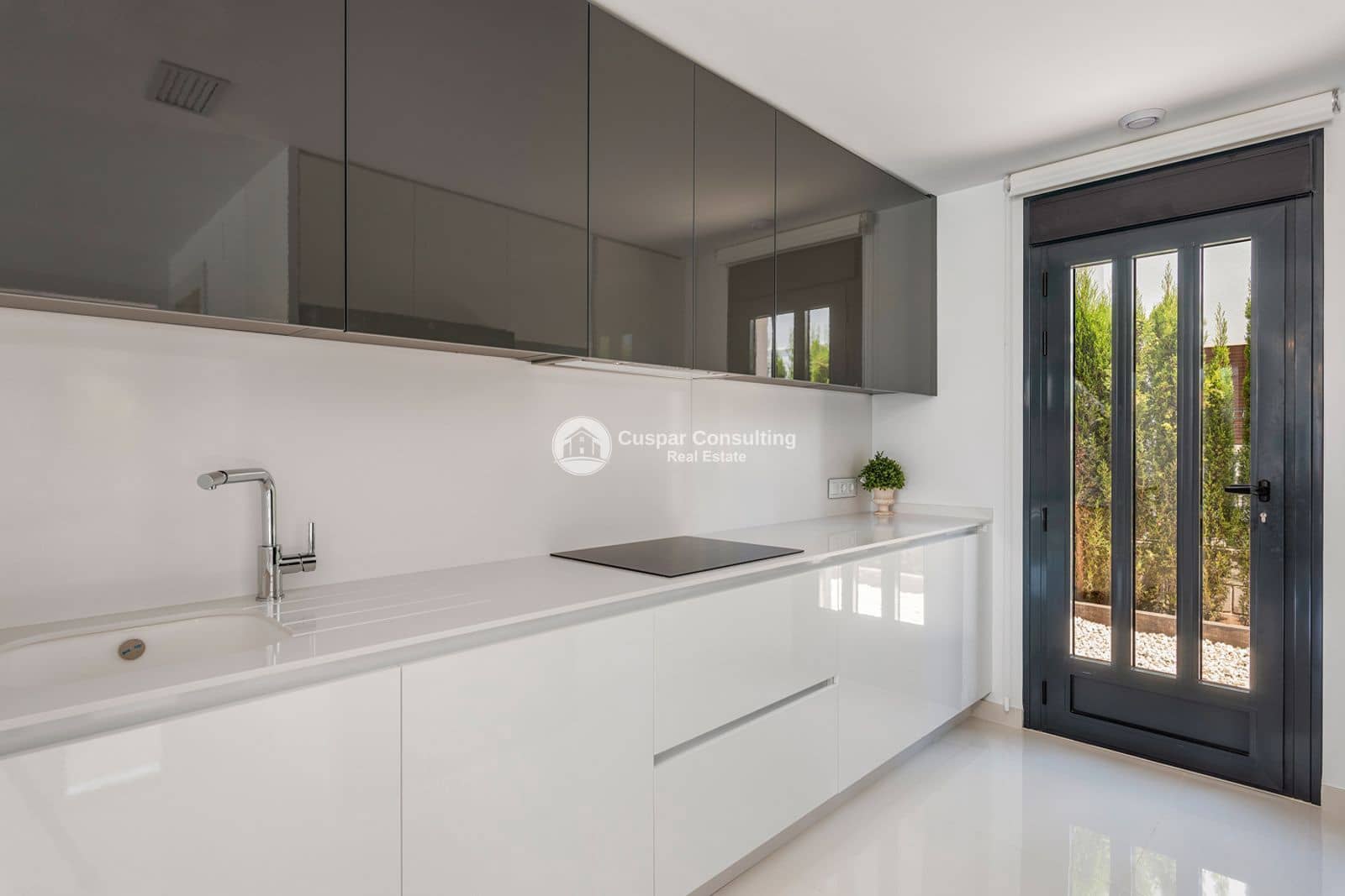 4 sypialnia Penthouse na sprzedaż w La Manga del Mar Menor z basenem garażem - 682 000 € (Ref: 9009837)