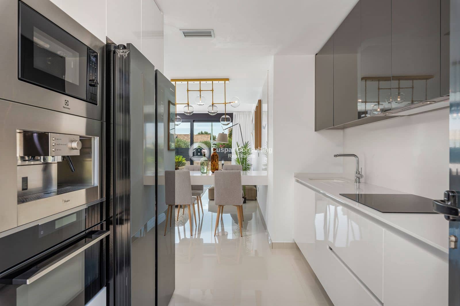 4 sypialnia Penthouse na sprzedaż w La Manga del Mar Menor z basenem garażem - 682 000 € (Ref: 9009837)