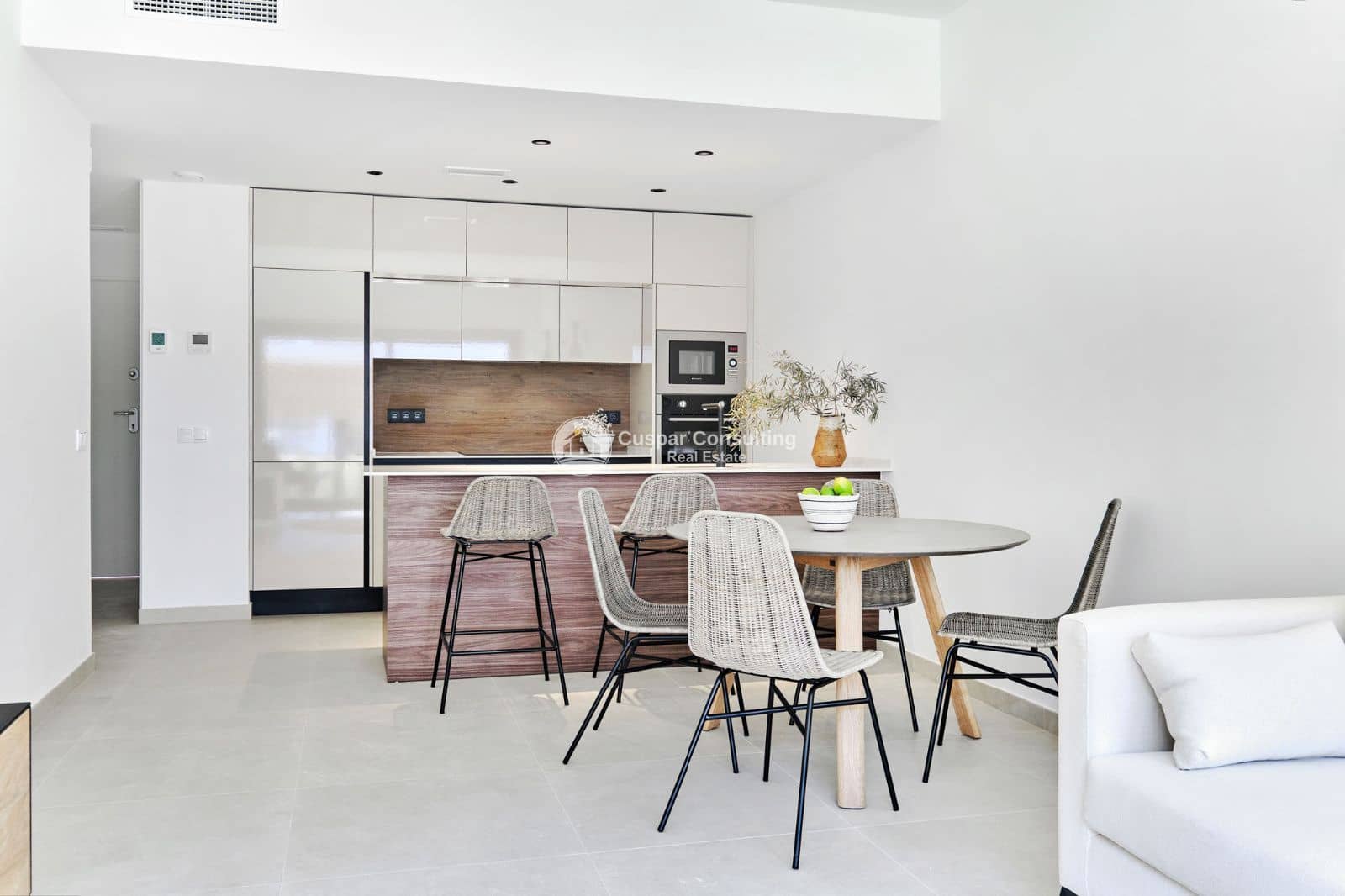 2 soverom Leilighet til salgs i Torrevieja med svømmebasseng garasje - € 330 000 (Ref: 9030927)