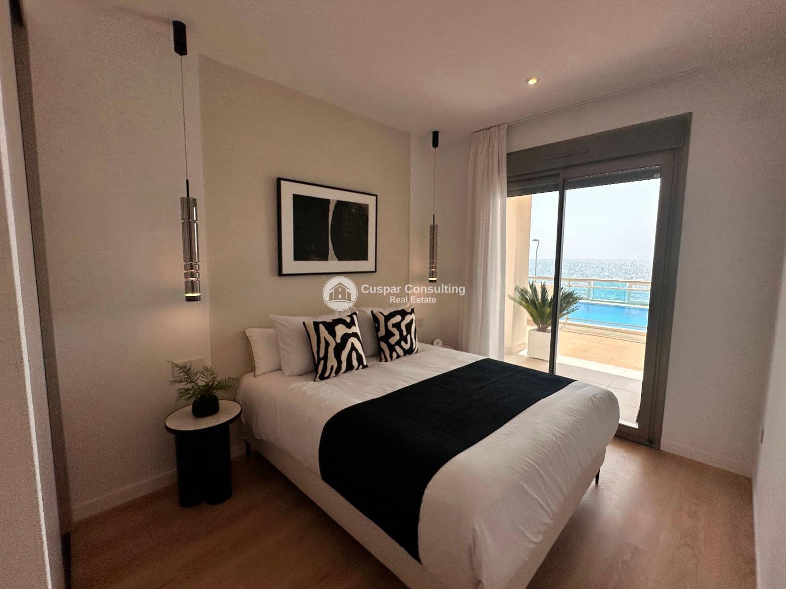 1 slaapkamer Flat te koop in La Manga del Mar Menor met zwembad garage - € 286.000 (Ref: 9064153)