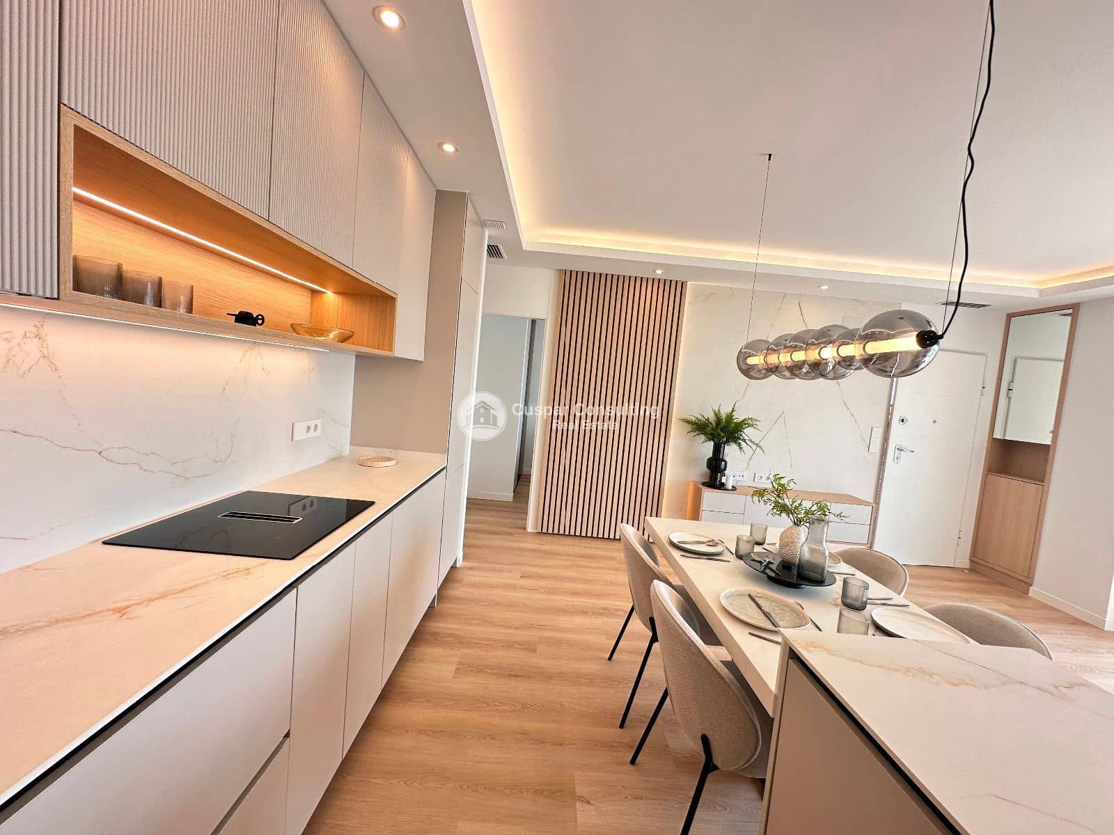 1 slaapkamer Flat te koop in La Manga del Mar Menor met zwembad garage - € 286.000 (Ref: 9064153)