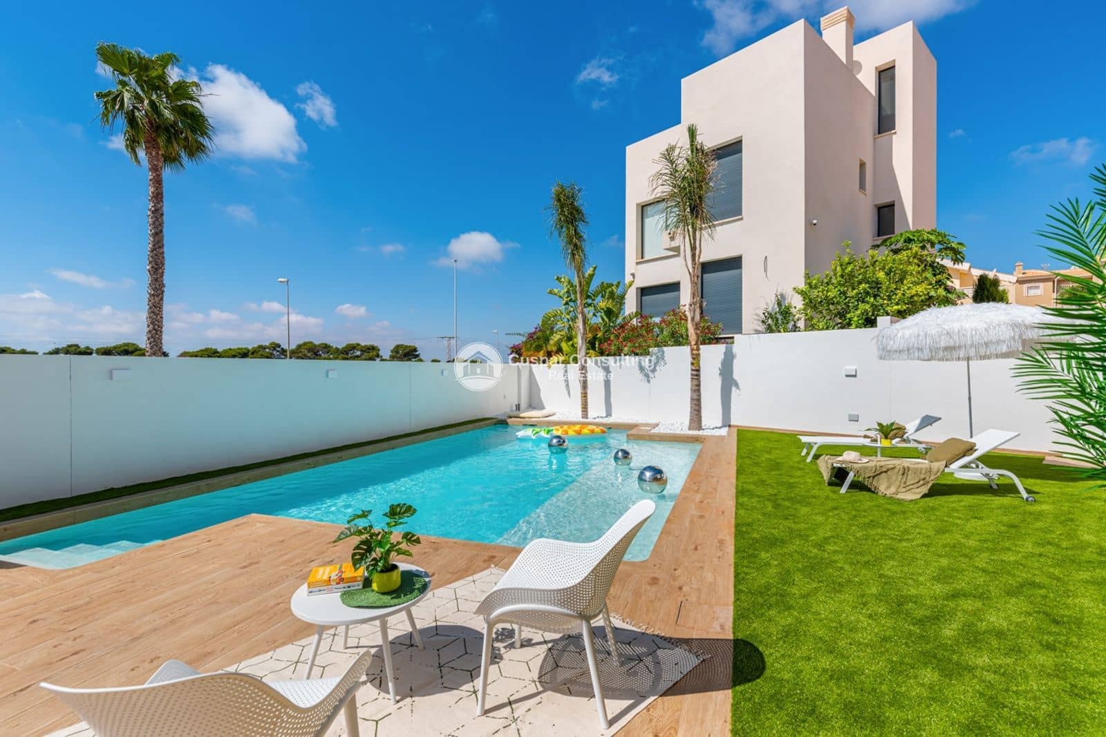 4 soverom Villa til salgs i Ciudad Quesada med svømmebasseng garasje - € 859 810 (Ref: 9068438)