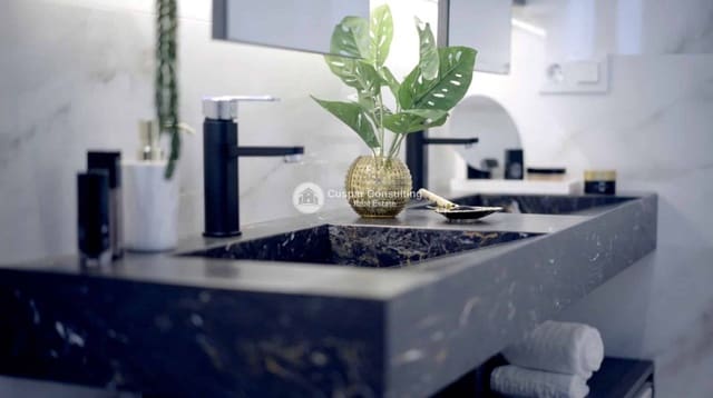 4 bedroom Villa for sale in Ciudad Quesada, Rojales with pool garage - € 859,810 (Ref: 9068438)