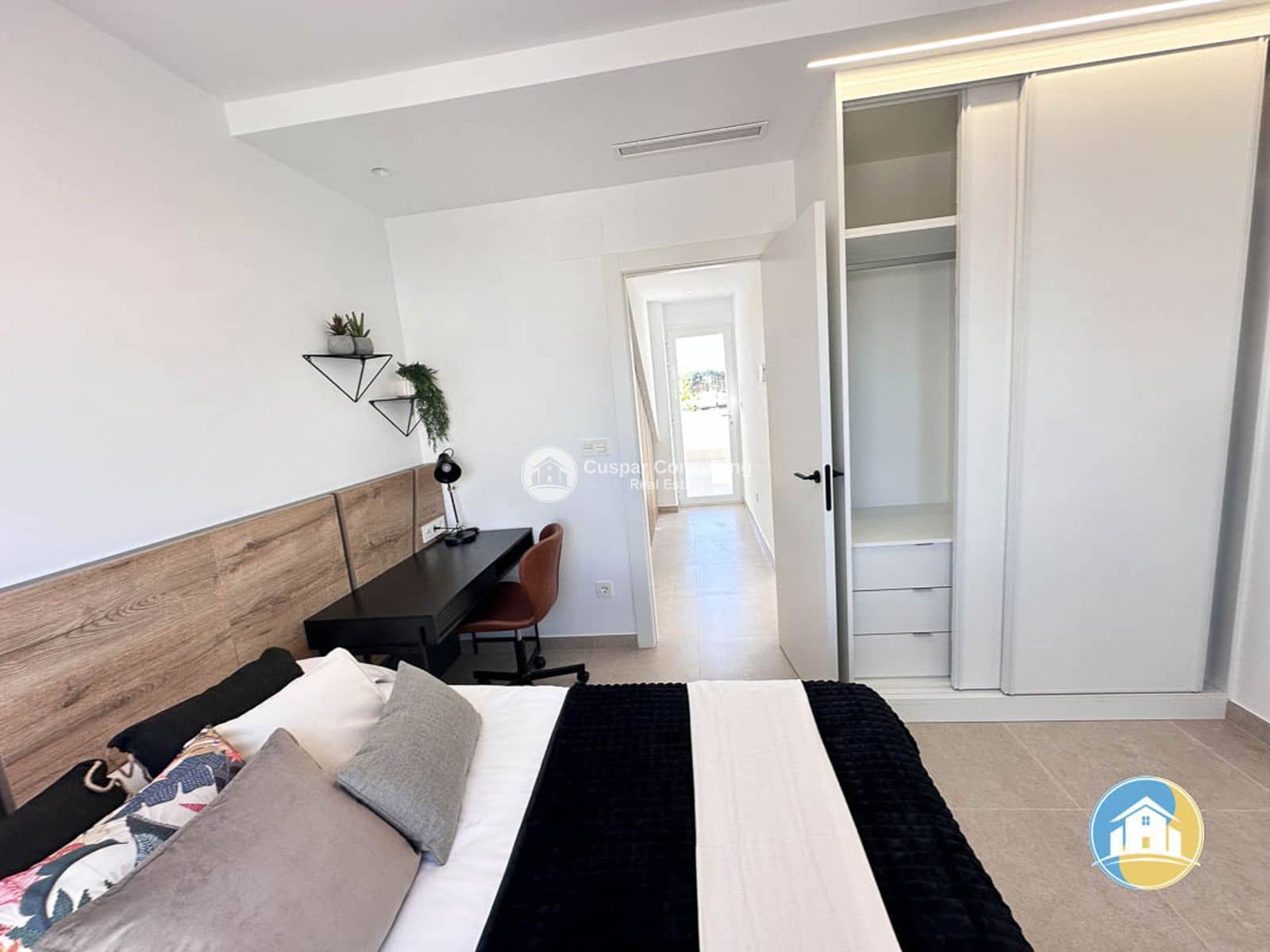 3 bedroom Villa for sale in Pilar de la Horadada with pool garage - € 439,000 (Ref: 9076054)