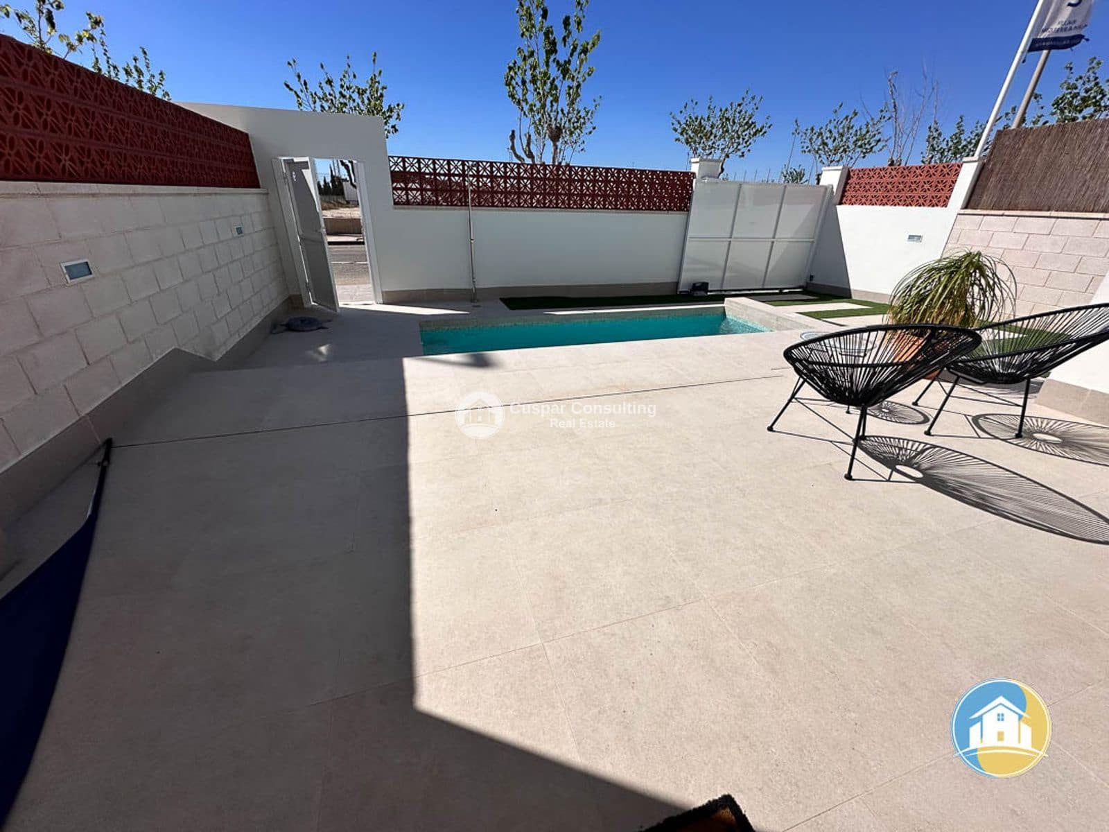 3 bedroom Villa for sale in Pilar de la Horadada with pool garage - € 439,000 (Ref: 9076054)